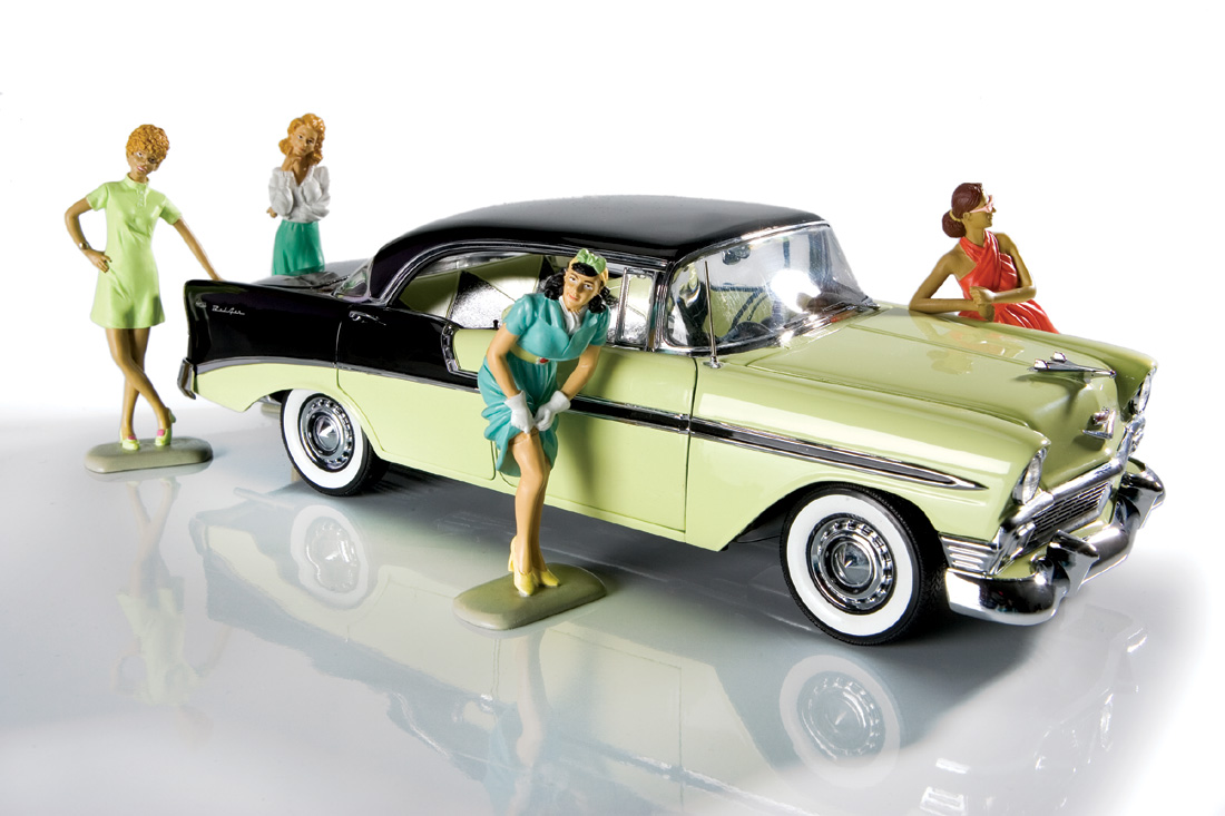 Sixties Sweeti 1:24 Scale Summer Sale-Sale-Sale Motorhead Miniatures Figurines 