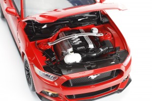 Auto World, Mustang, diecast, replica, GT, 5.0, 2015, 1:18, engine