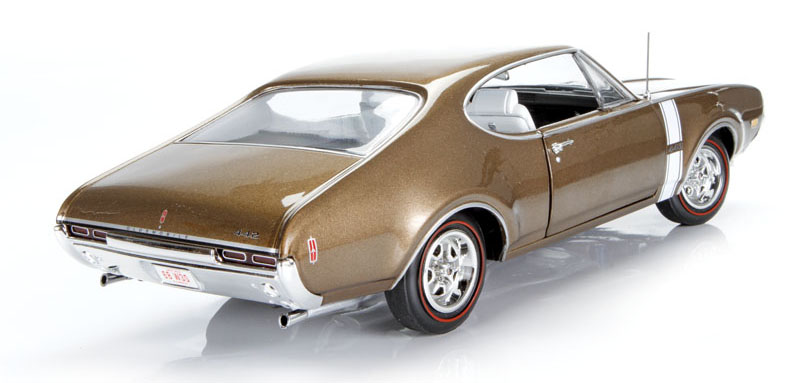 Die Cast X - Diecast Model Cars | Diecast Review: Auto World 1968 Oldsmobile 442